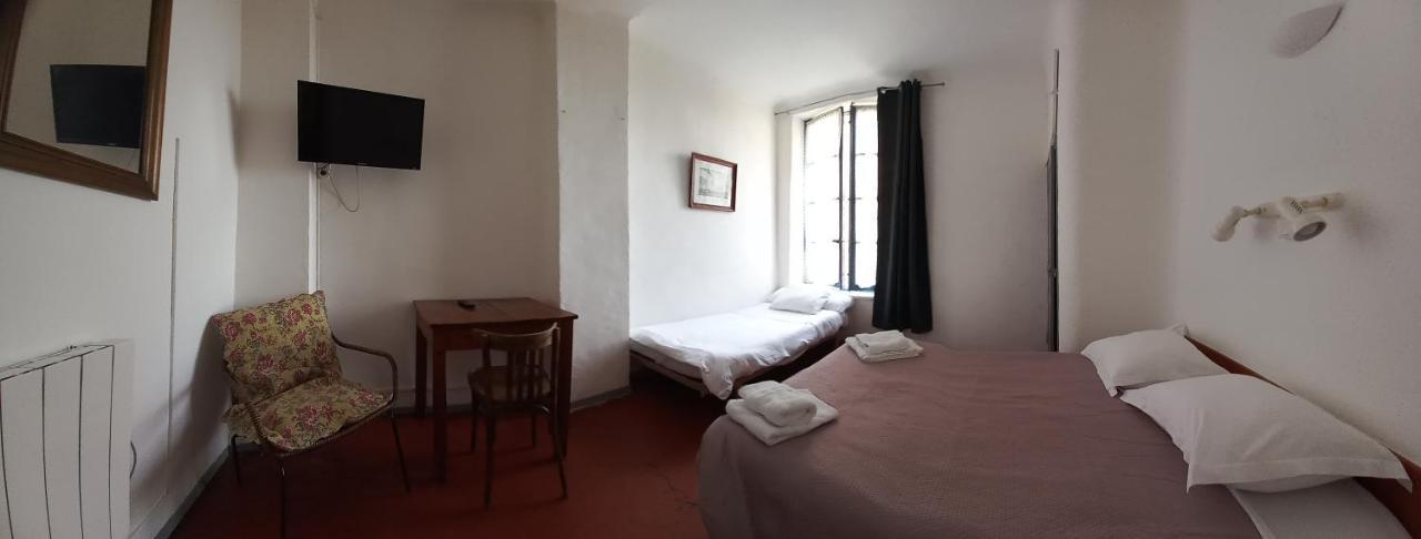 Hotel Du Cours Пертюи Экстерьер фото