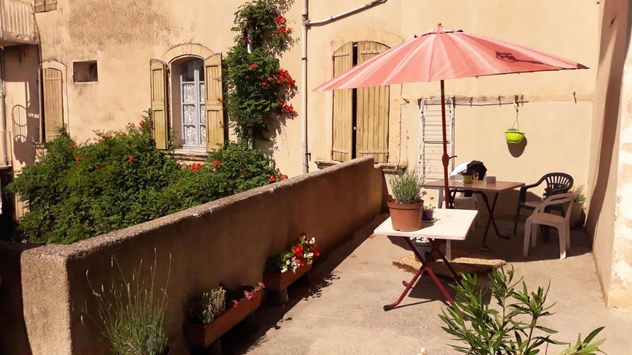 Hotel Du Cours Пертюи Экстерьер фото